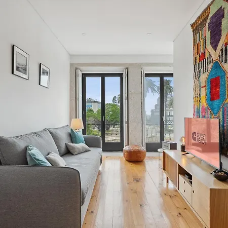 Guestready - Explore From A Prime Location Apartment