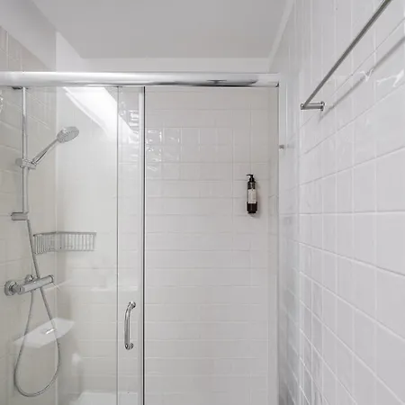 Guestready - Explore From A Prime Location *