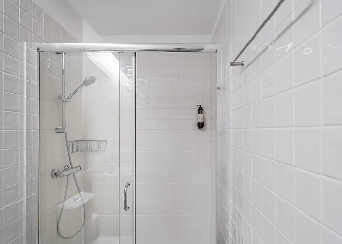 Guestready - Explore From A Prime Location *